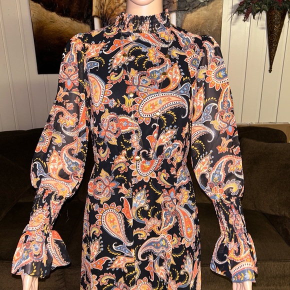 Julia Jordan • Size 4 • Floral/Paisley • Fall Colors • Brown/Beige/Yellow •Dress - Picture 15 of 16